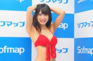 石原由希のワキ・脇・腋画像15枚
